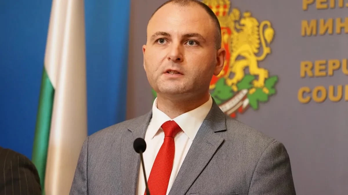 Евгени Симеонов за рафинерията 